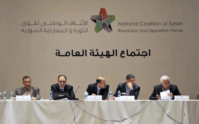 ثلاث استقالات تهز الائتلاف السوري المعارض